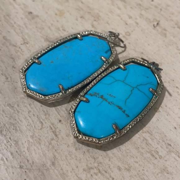 Kendra Scott earrings - Picture 2 of 2